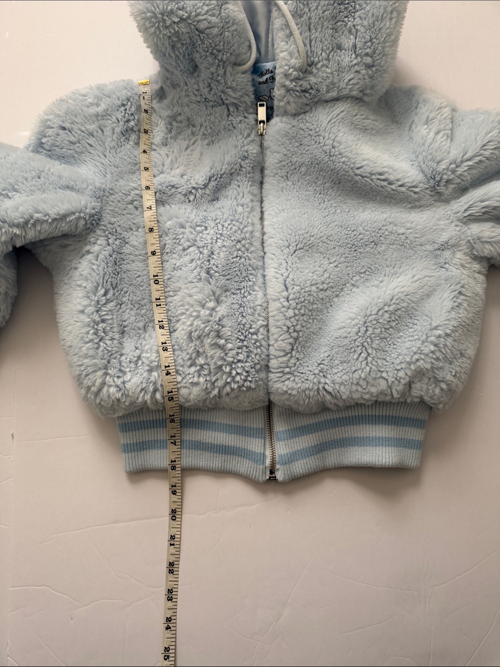 Hello kitty Cozy Blue Fleece Jacket size S - Picture 11 of 11